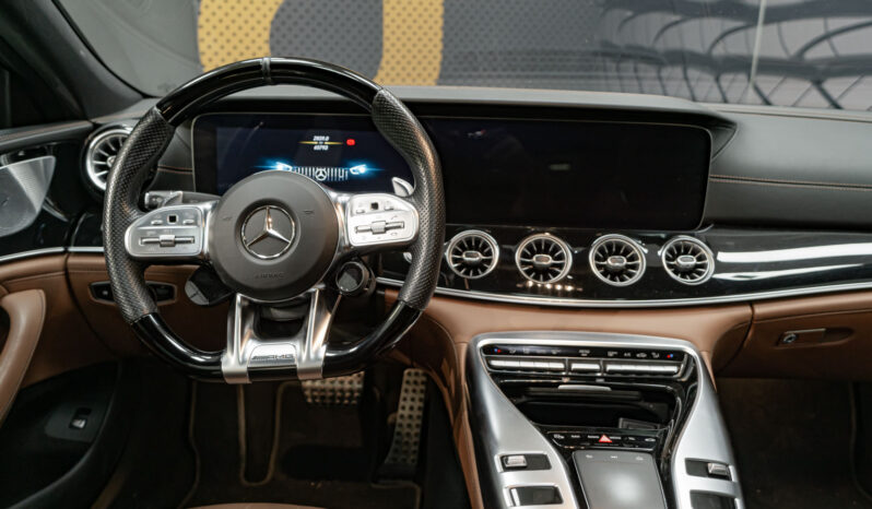 
								Mercedes AMG GT 63S 4MATIC full									