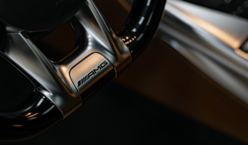 
								Mercedes AMG GT 63S 4MATIC full									