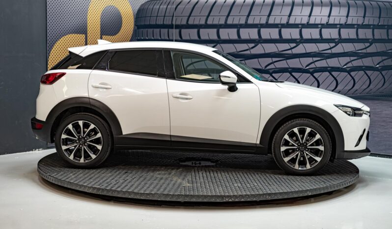 
								MAZDA CX-3 Evolution full									