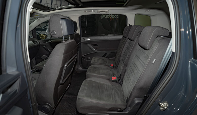 
								Volkswagen TOURAN full									