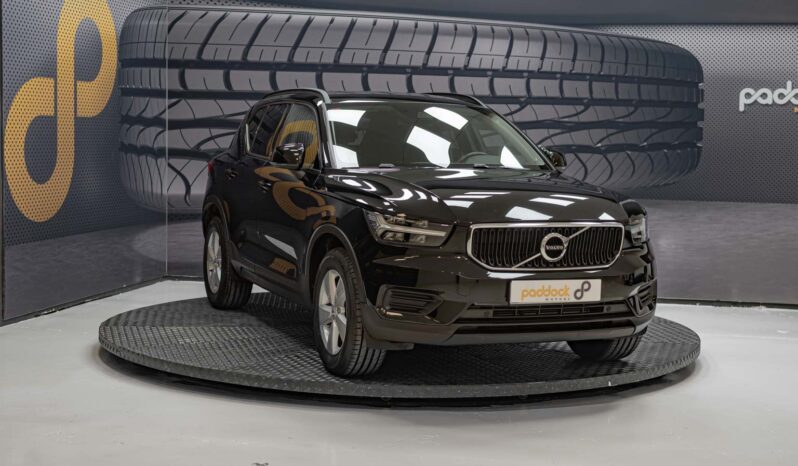 
								VOLVO XC40 T3 full									