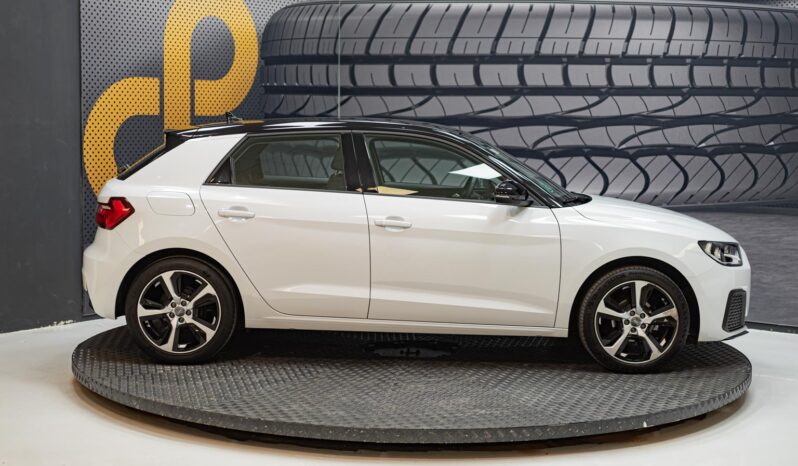 
								AUDI A1 SPORTBACK full									