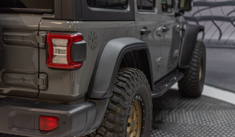 
								Jeep Wrangler RUBICON full									