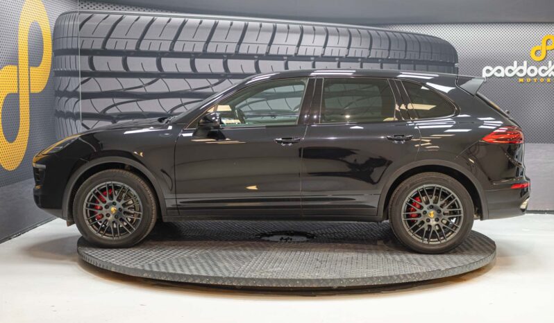 
								Porsche Cayenne full									