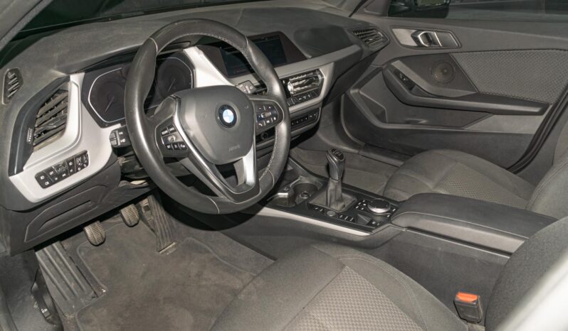 
								BMW Serie 1 full									