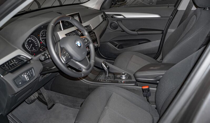 
								BMW X1 full									