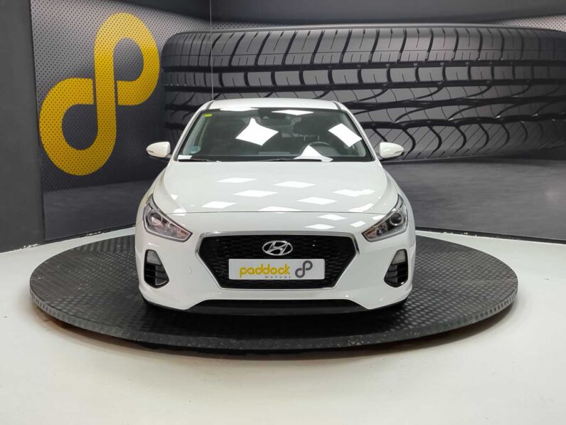 								Hyundai i30 full									