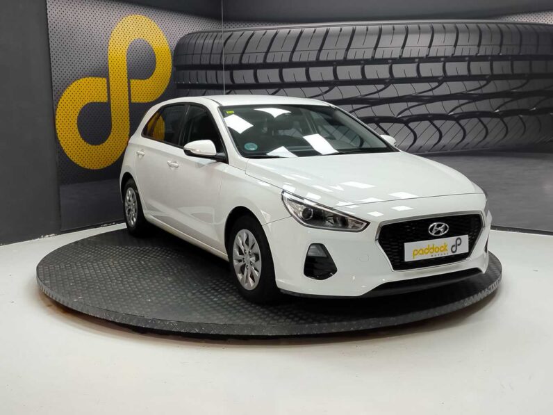 								Hyundai i30 full									