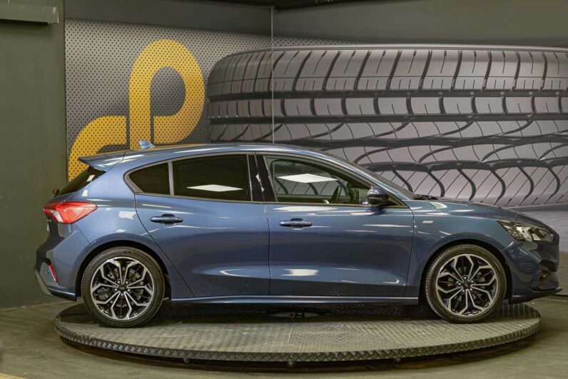 								Ford Focus full									