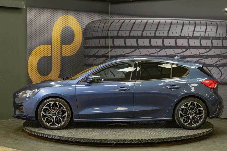 								Ford Focus full									