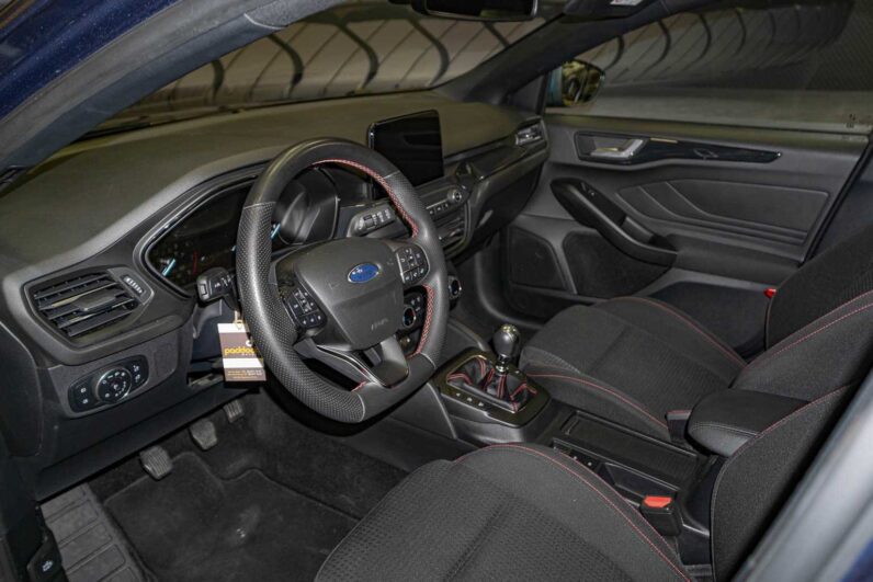 								Ford Focus full									