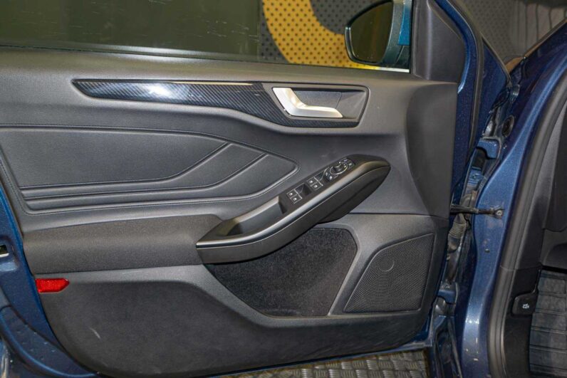 								Ford Focus full									