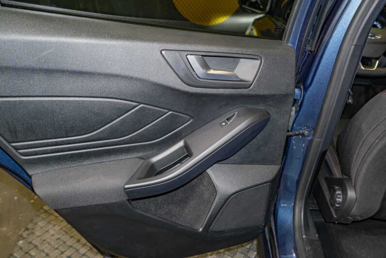 								Ford Focus full									