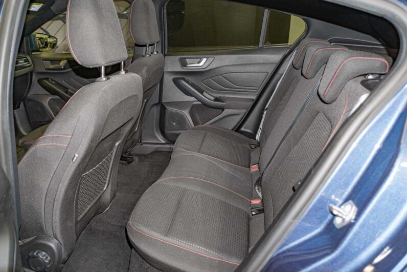 								Ford Focus full									