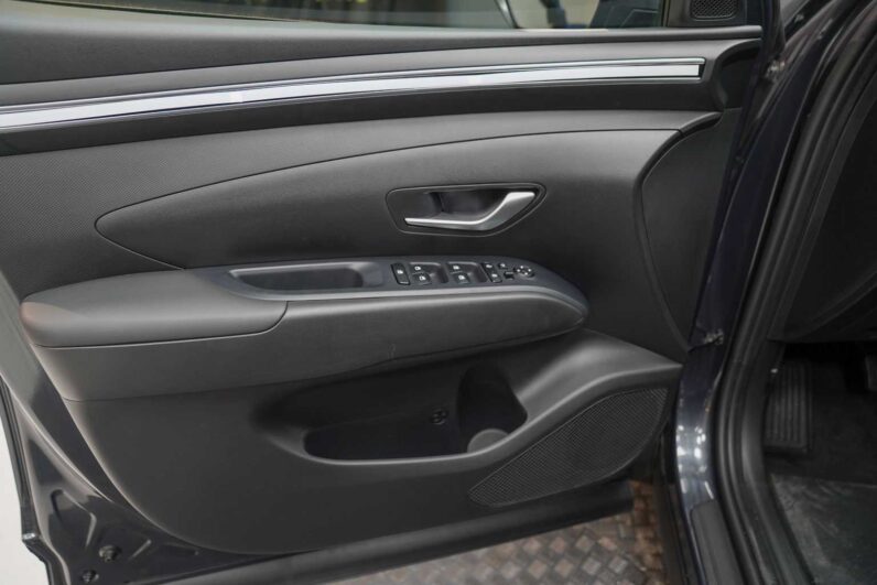 								Hyundai Tucson full									