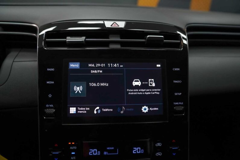 								Hyundai Tucson full									