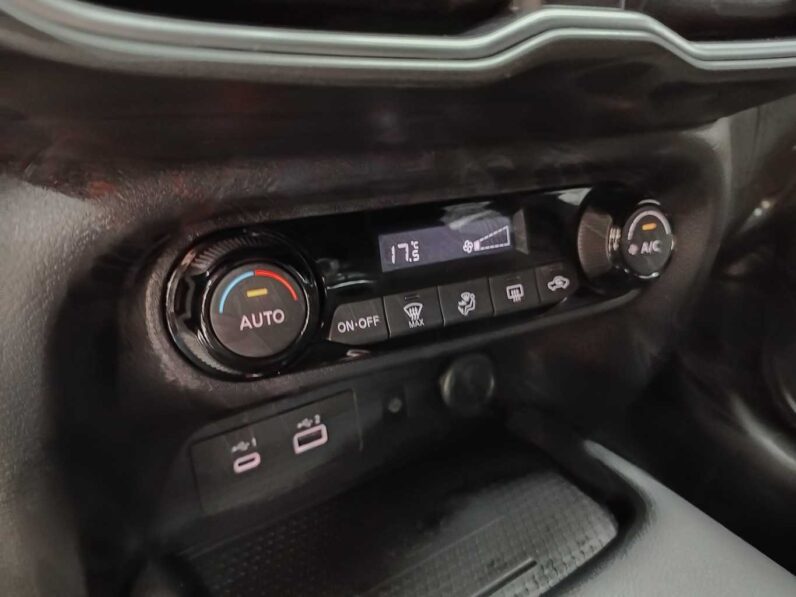 								Nissan Juke full									