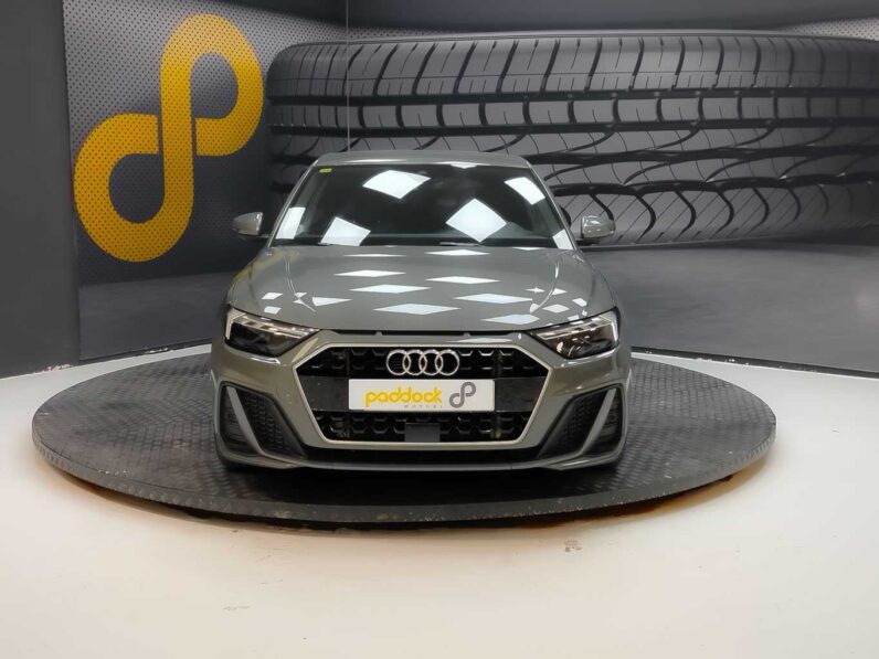 								Audi A1 full									