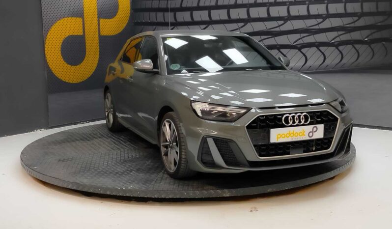 								Audi A1 full									
