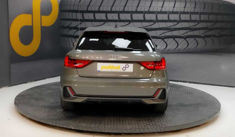 								Audi A1 full									