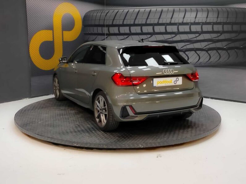 								Audi A1 full									