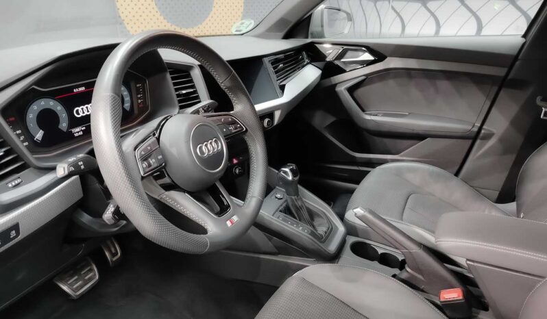 								Audi A1 full									