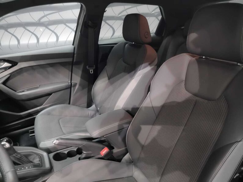 								Audi A1 full									