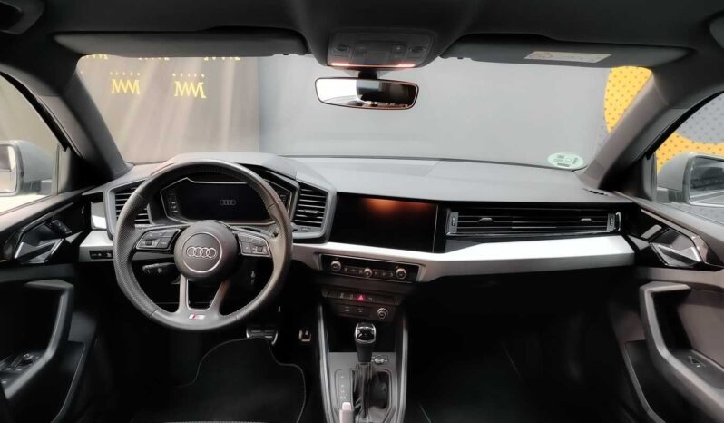 								Audi A1 full									