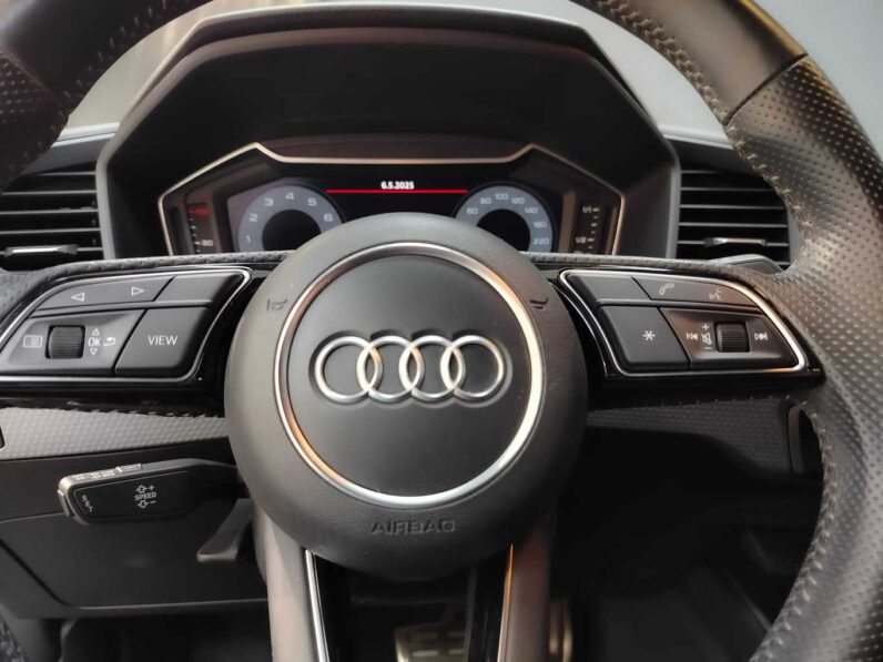 								Audi A1 full									