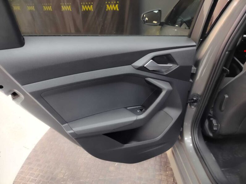 								Audi A1 full									