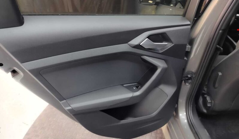 								Audi A1 full									