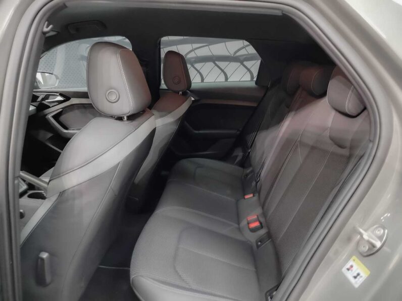 								Audi A1 full									