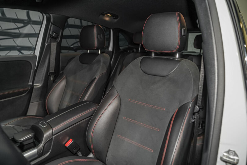 								MercedesBenz GLA full									