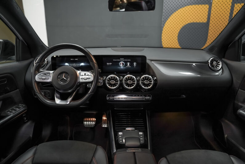 								MercedesBenz GLA full									