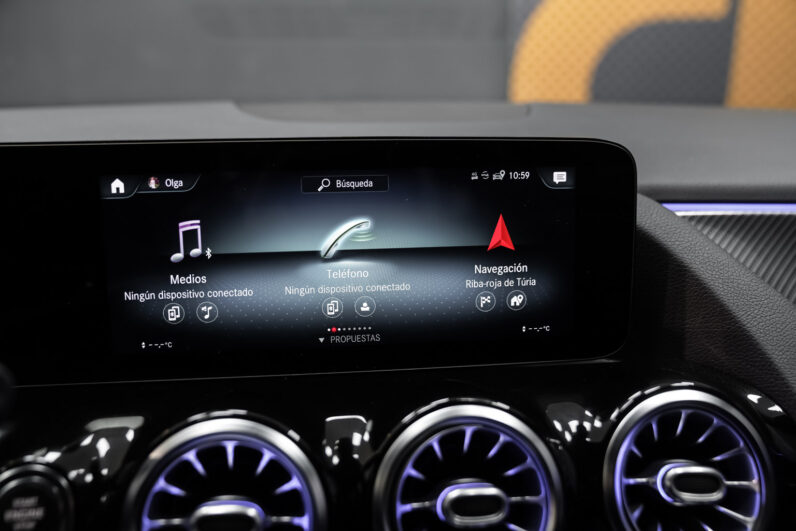 								MercedesBenz GLA full									