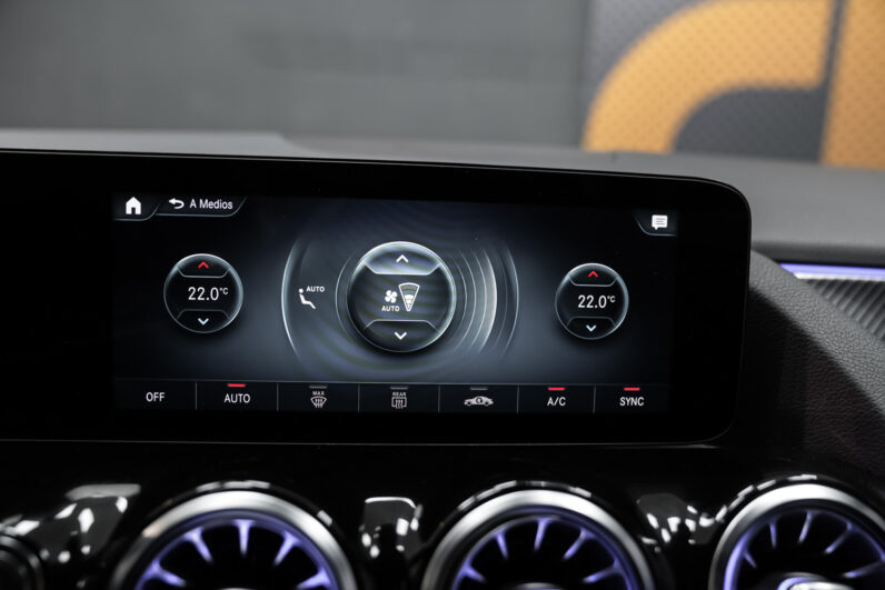 								MercedesBenz GLA full									