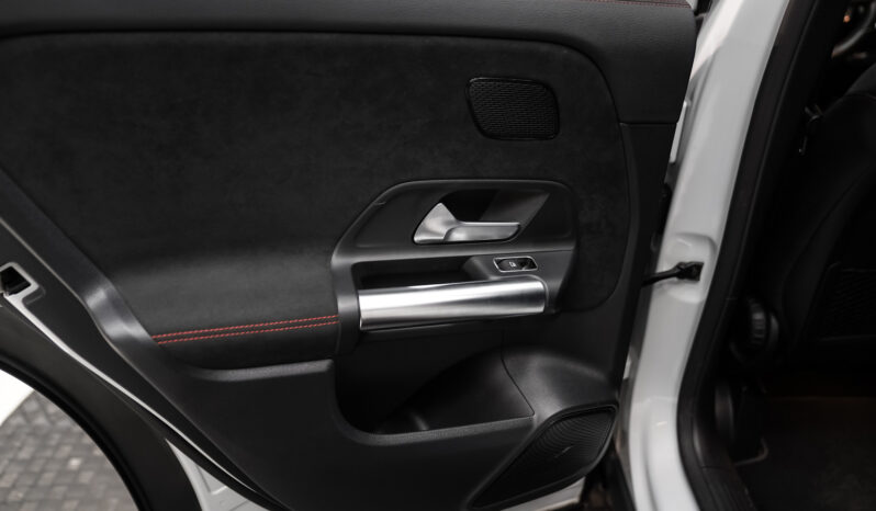 								MercedesBenz GLA full									