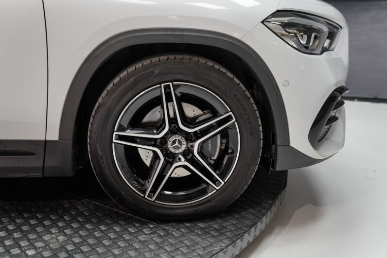 								MercedesBenz GLA full									