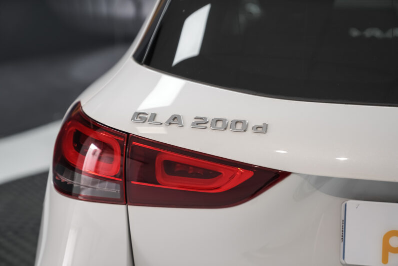 								MercedesBenz GLA full									