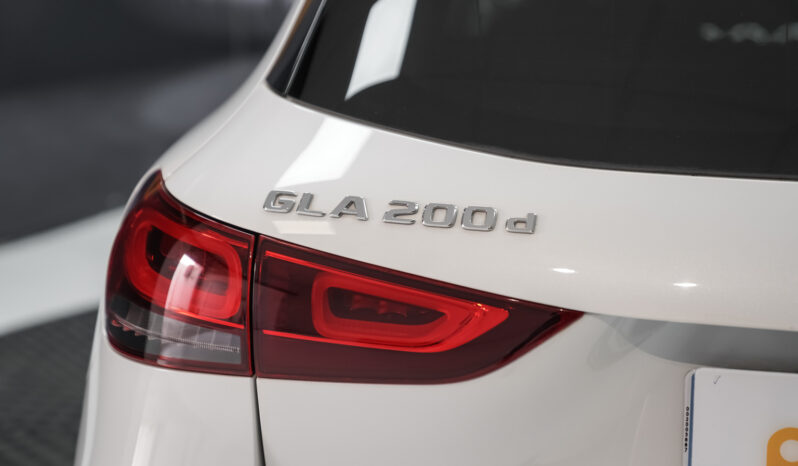 								MercedesBenz GLA full									