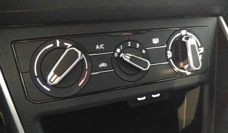 								Volkswagen Polo full									
