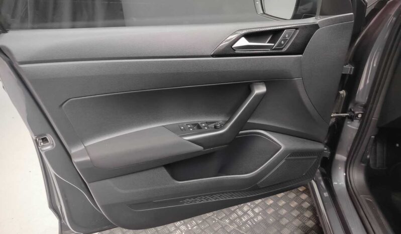 								Volkswagen Polo full									