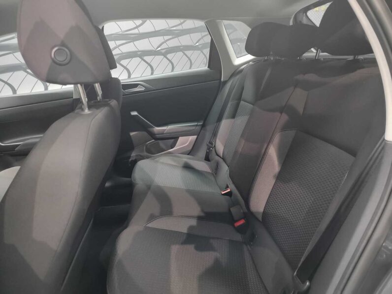 								Volkswagen Polo full									