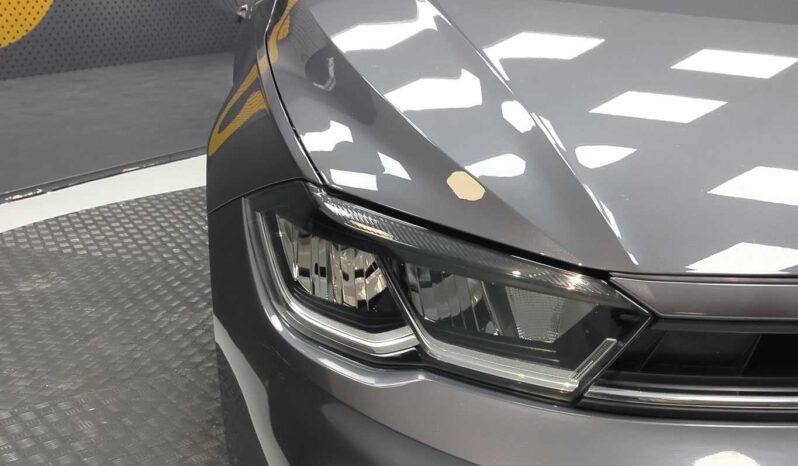 								Volkswagen Polo full									