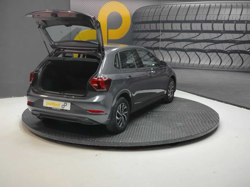 								Volkswagen Polo full									