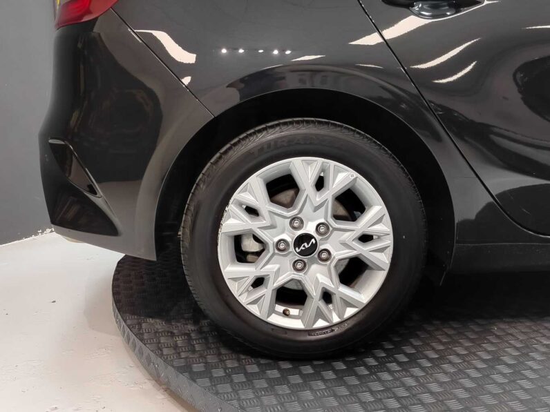 								Kia Ceed full									