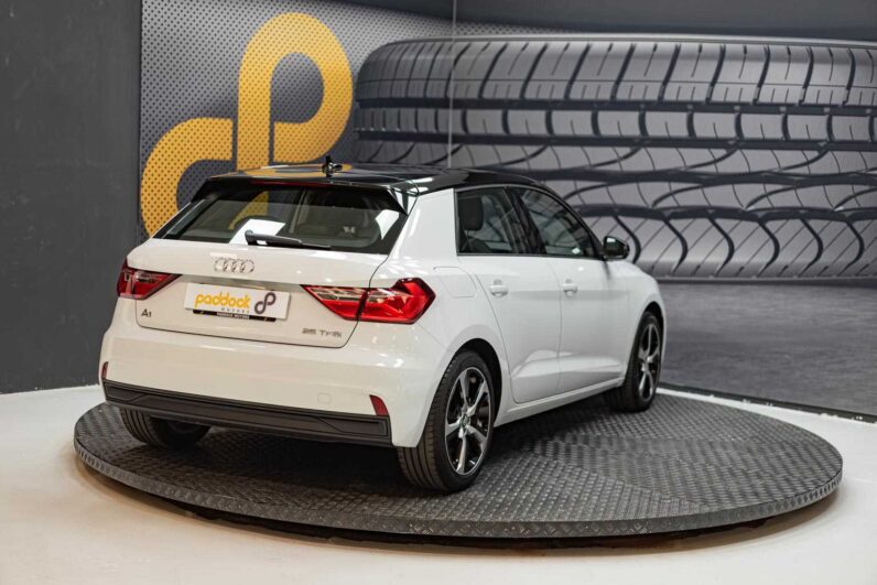 								Audi A1 full									