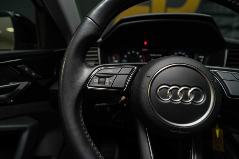 								Audi A1 full									