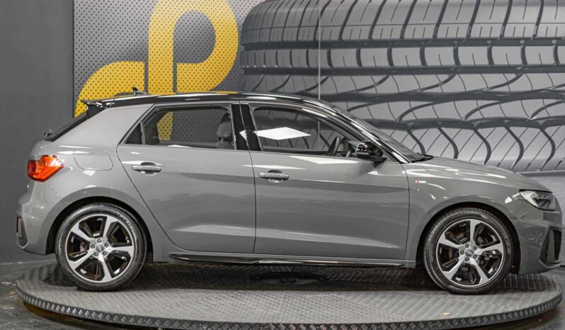 								Audi A1 full									