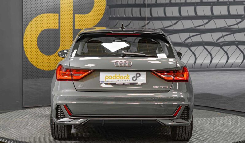 								Audi A1 full									